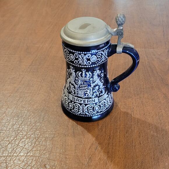 Vintage Bavaria Bayern Ceramic Stein with Rein Zinn Pewter Lid. - Picture 10 of 10